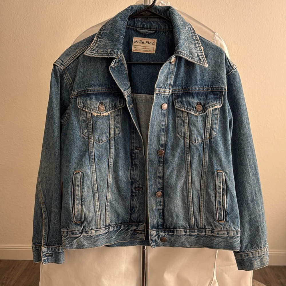 WE THE FREE OVERSIZED DENIM JACKET
